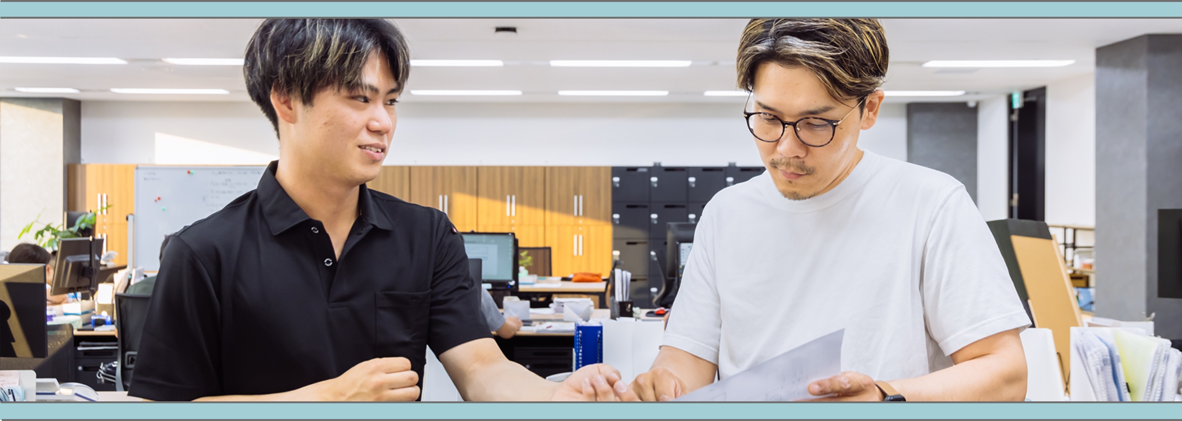 インタビュー・勤務中の画像